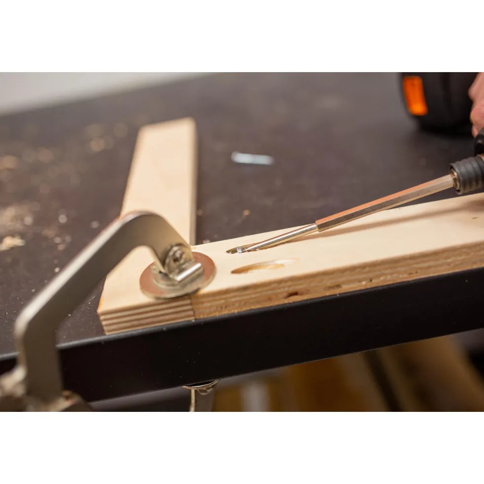 WEN CL327F 3-Inch Face Clamp for Woodworking and Pocket Hole Joinery
