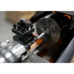 WEN ML716 Variable Speed 7-by 16-Inch Two Direction Benchtop Metal Lathe